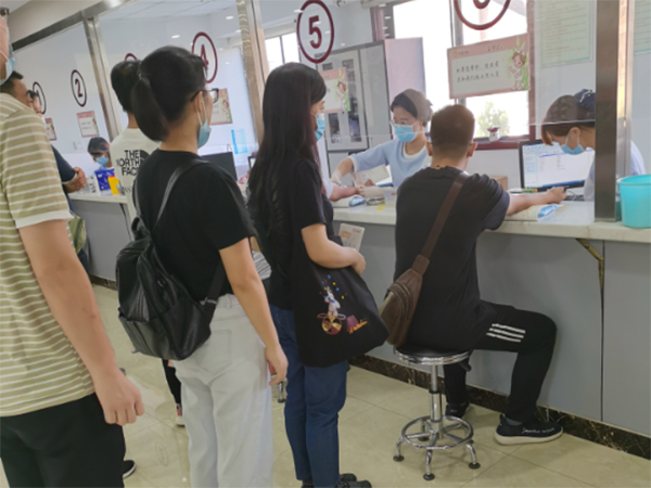 1599623832230306.jpg 采血.jpg